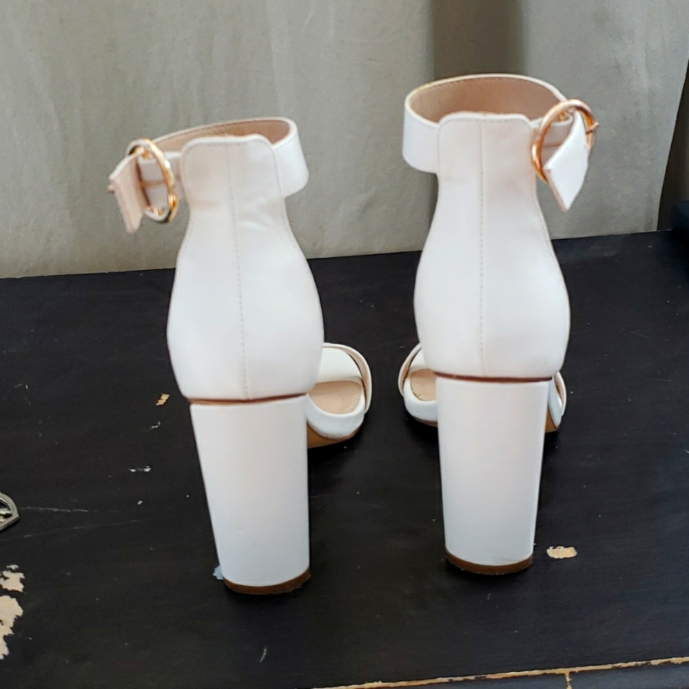 Shoes - Picture 2 of 3